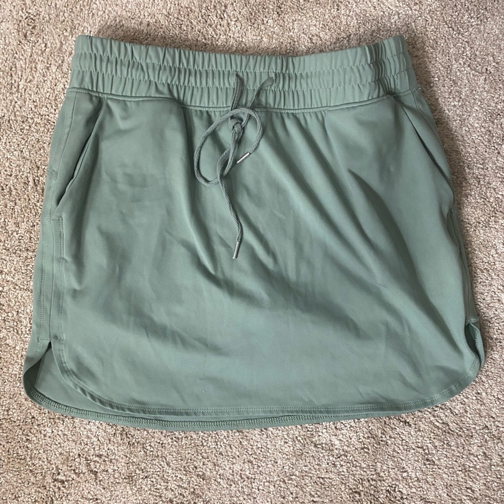 Jones & co, green, skirt, built in shorts, size medium